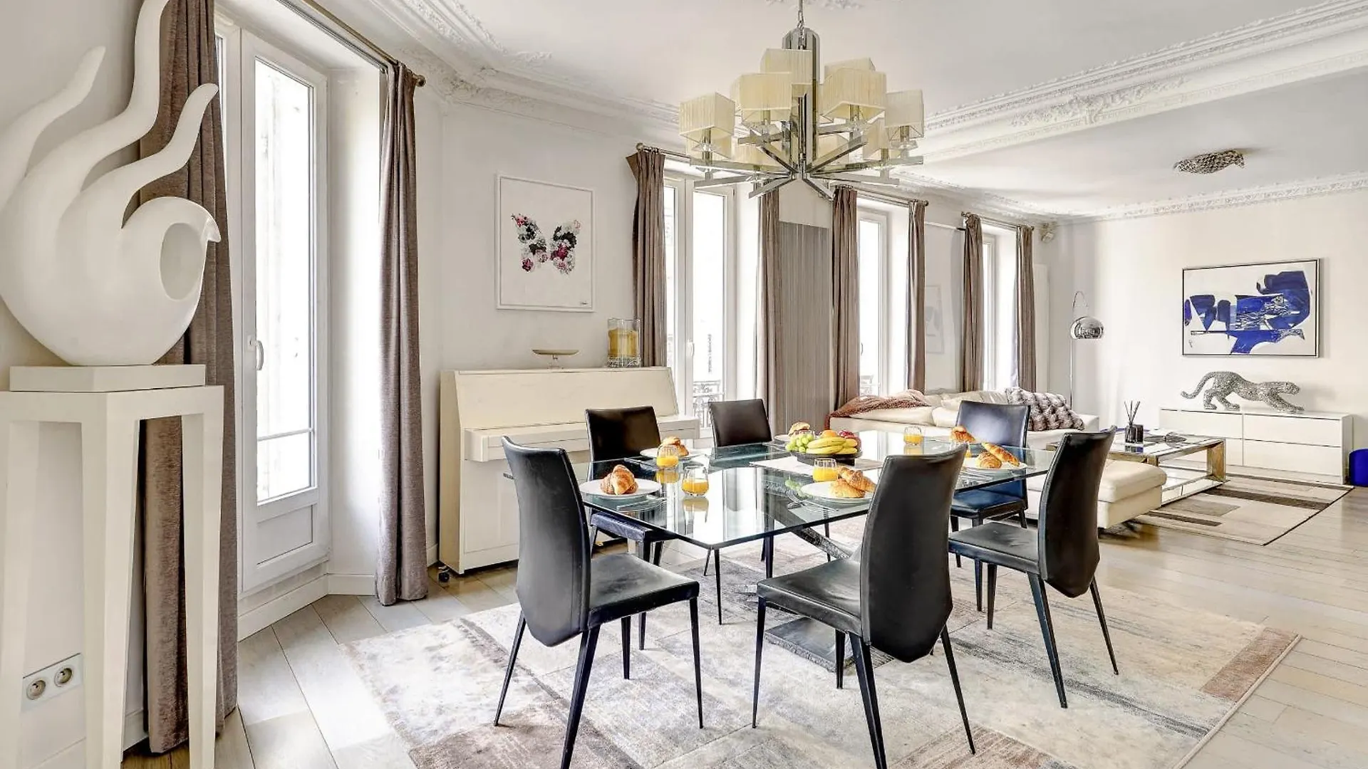 Elegant 3Br Champs-Elysees & Arc De Triomphe Paris 0*,  France